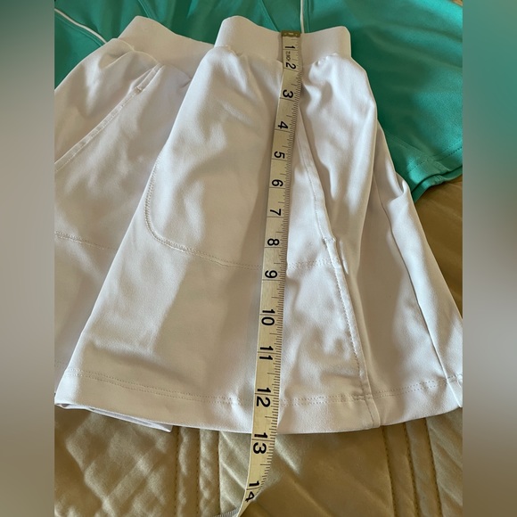 Classic tennis outfit. Bolle top and Tail skort - Picture 8 of 10